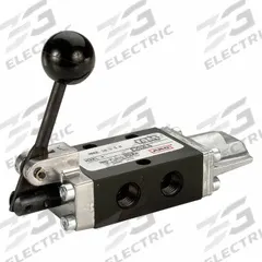 ARO Manual Air Control Valve: E, Three-Way / Two-Position, Lever, Black, 26 scfm Flow Rate - Max (MPN E252LS). Key specifications — attr1092903: Black; attr1086905: Spring Return; attr1086907: E; attr1086914: Normally Closed; attr1086904: Manual Air Control Valve; attr1086871: E252LS.