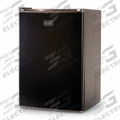 BLACK & DECKER Refrigerator: Black, 2.5 cu ft Total Capacity, 2 Shelves - Mini Refrigerators