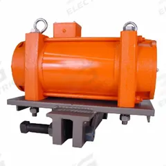 VIBCO Electric Vibrator: VMC Series, 2,500 lbf, 575V, 0.8 A, 3,600 vpm, 17,500 lb Bin Wt Capacity (MPN VMC-1700AL). Key specifications — attr661948: No; attr661947: 0.8 A; attr661979: 78 Db @ 3600 vpm; attr661970: 575V.