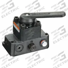 ENERPAC 3 Way Mounted Valve: 4 gpm Max Flow Rate, Three Positions, 3/8 in NPT, 3/8" NPT, Manual (MPN VMF10000D). Key specifications — attr1018253: ENERPAC; attr1018249: VMF10000D; attr1018300: Manual; attr1416406: 3/8" NPT.