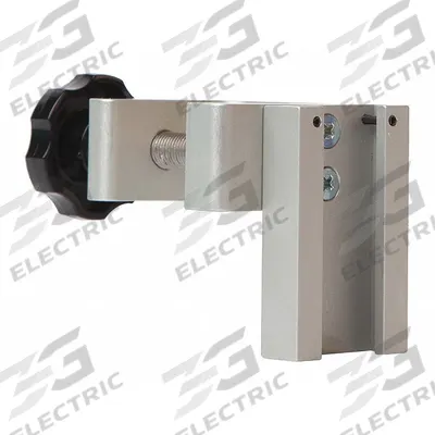 MAXTEC Pole Mount: Blender/Humidifier, 6 in Overall Lg - Air-Oxygen Mixer & Blender Accessories