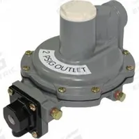 FISHER LPG Pressure Regulator: Lever-Acting Gas, 850,000 BtuH Gas Capacity, Aluminum, NPT x NPT (MPN R632E-CFH). Key specifications — Brand: FISHER LPG; Body Material: Aluminum.