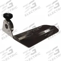 SHAVIV Deburring Handguard: For Use With B/C/D/D5/D80C/E/F/FR/G/G3/G4/L/M/U Blades (MPN 152-00030). Key specifications — Product Type: Deburring Tool Handguard; Brand: SHAVIV; Compatible Blade Trade Letter: U.
