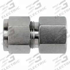 BRENNAN INDUSTRIES Compression Fitting Straight: 1/8 in OD x 1/8 in Pipe Fitting Size (MPN NS2405-02-02-SS). Key specifications — Series: NS2405; Brand: BRENNAN INDUSTRIES.