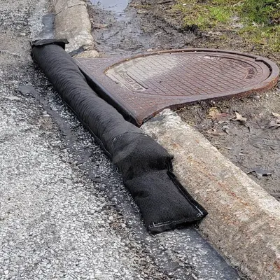 ENPAC Catch Basin Insert: 15 in x 4 in x 21 in, Hydrocarbons, 31DM61, 4346 - Set-In-Place Curb Drain Filters