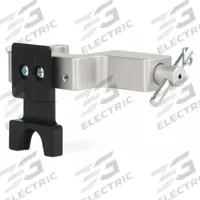 MAXTEC Pole Clamp: Aluminum, 4 in D 3 in W 2 in H (MPN R100P64). Key specifications — Brand: MAXTEC; Material: Aluminum; Compatible Product Type: Analyzers; Manufacturer Part Number: R100P64.