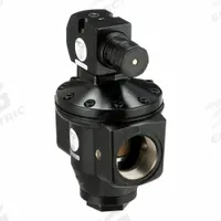 SPEEDAIRE Compressed Air Regulator: Zinc, 2 in NPT, 2,000 cfm, 5 psi to 150 psi, Nonrising (MPN 4ZM12). Key specifications — attr111664: No; attr111400: Heavy Duty; attr111627: SPEEDAIRE.