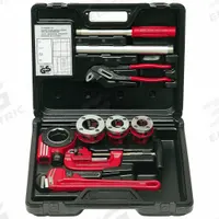 ROTHENBERGER Manual Ratchet Threader Kit: Pipe Threading, 3 Die Heads, NPT, 3 Dies, Super Cut (MPN 70614). Key specifications — attr510765: Pipe Threading; attr510767: 10 in Water Pump Pliers; attr510769: Super Cut; attr510762: 1/2 in to 1 in; attr473917: ROTHENBERGER.