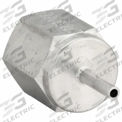 PARKER Compression Fitting Adapter: 1/8 in OD x 1/4 in Pipe Fitting Size - Double-Ferrule Stainless Steel Fittings