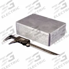 HAMMOND Enclosure: Die-Cast Aluminum, 6 in x 4 in x 2 in, NEMA 1/12/13/4/4X, Solid Cover, Screw On (MPN 1550Z120). Key specifications — Brand: HAMMOND; Closure Method: Screws; Enclosure Material: Die-Cast Aluminum; Knockouts: Not Included.