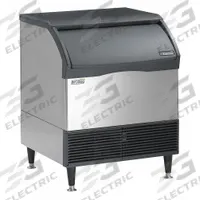 SCOTSMAN Ice Machine: Half Dice, 313 lb Ice per Day, Air Cooled, 33 in Ht, 30 in Wd, 30 in Dp (MPN CU3030SAX-1). Key specifications — attr1277432: 115V; attr1280375: Yes; attr1277431: Ice Scoop.