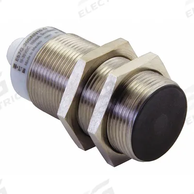 EATON Inductive Cylindrical Proximity Sensor: Built-in Connector, Shielded, 3 Wires - Cylindrical Sensors with Built-in Connectors
