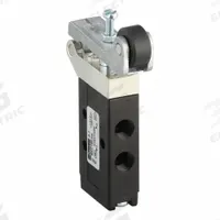 PARKER Manual Air Control Valve: DirectAir 2, Three-Way / Two-Position, Roller, 1/8 in Female NPT (MPN 414211000). Key specifications — attr1084737: Aluminum; attr1084764: Manual Air Control Valve; attr1084778: Spool; attr1084767: DirectAir 2; attr1084731: 414211000; attr1084739: PARKER; attr1084765: Spring Return; attr1084768: DirectAir 2.