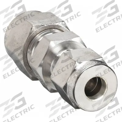 PARKER Compression Fitting Union: 3/8 in OD x 1/4 in OD Fitting Size - Double-Ferrule Stainless Steel Fittings