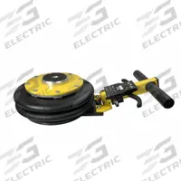 ESCO/EQUIPMENT SUPPLY CO Bladder Jack: Steel, Manual Handle, 2 ton Load Capacity, 4 1/2 in Min Lift (MPN 92040). Key specifications — Brand: ESCO/EQUIPMENT SUPPLY CO; Lifting Actuator: Manual Handle; Body Material: Steel.