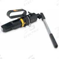 ENERPAC Nut Splitter with Integral Pump: 5/8 in to 7/8 in Bolt Size Range, 15 ton Nominal Capacity (MPN NSC2432). Key specifications — attr96694: 5/8 in to 7/8 in; attr96695: 15/16 in to 1-1/4 in; attr98161: NSC2432; attr98871: ENERPAC.