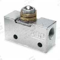 ARO Manual Air Control Valve: 200, Three-Way / Two-Position, Roller, Black, 7.5 scfm Flow Rate - Max (MPN 212-C). Key specifications — attr1092903: Black; attr1086905: Spring Return; attr1086907: 200; attr1086914: Normally Open/Normally Closed; attr1086904: Manual Air Control Valve; attr1086871: 212-C.