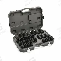 GEARWRENCH Socket Set: 3/4 in Drive, 28 Piece, 6-Point, Metric, 19 mm to 50 mm (MPN 84033). Key specifications — attr1224269: 3/4 in; attr1204685: Not Tether Capable; attr1204650: 19 mm to 50 mm; attr1204673: Socket Bits Not Included; attr1204688: GEARWRENCH; attr1224230: Friction; attr1224354: No Thin Wall; attr1206170: Deep Sockets.