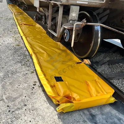 ENPAC Pellet Deflector: Pellet Deflector, 20 ft x 56 in x 4 in, 232 gal Spill Capacity - Railroad Track Berms