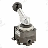 ENERPAC Hydraulic Directional Valve: 4.5 gpm Max Flow Rate, Three Positions, #4 SAE O-Ring Boss, VMT (MPN VMTD001). Key specifications — attr1018253: ENERPAC; attr1018249: VMTD001; attr1018300: Manual; attr1018289: VMT; attr1416406: #4 SAE O-Ring Boss.