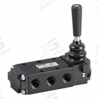 PARKER Manual Air Control Valve: DirectAir 4, Four-Way / Two-Position, Lever, 1/4 in Female NPT (MPN 520831000). Key specifications — attr1084737: Aluminum; attr1084764: Manual Air Control Valve; attr1084778: Spool; attr1084767: DirectAir 4; attr1084731: 520831000; attr1084739: PARKER; attr1084765: Manual Return; attr1084768: DirectAir 4.