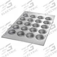 CHICAGO METALLIC Jumbo Muffin Pan: Aluminized Steel, 20 Slots, 17 7/8 in Overall Wd, 26 ga Gauge (MPN 44515). Key specifications — Pan Style: Muffin Pan; Brand: CHICAGO METALLIC; Color: Silver; Material: Aluminized Steel; NSF Certified: No; Number of Slots: 20.
