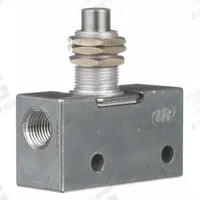 ARO Manual Air Control Valve: 200, Three-Way / Two-Position, Plunger, Gray, 7.5 scfm Flow Rate - Max (MPN 214-C). Key specifications — attr1092903: Gray; attr1086905: Spring Return; attr1086907: 200; attr1086914: Normally Open/Normally Closed; attr1086904: Manual Air Control Valve; attr1086871: 214-C.