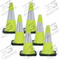 Traffic Cone: MUTCD/NCHRP-350, 18 in Cone Ht, Green, High-Intensity Prismatic, PVC, Blank (MPN 87577-6). Key specifications — Base Color: Black; Brand: MR. CHAIN; Cone Material: PVC; Legend: Blank.