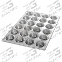 CHICAGO METALLIC Muffin Pan: Aluminum, 24 Slots, 14 1/8 in Overall Wd, 1 3/8 in Overall Dp, Silver (MPN 46525). Key specifications — Pan Style: Cupcake Pan; Brand: CHICAGO METALLIC; Color: Silver; Material: Aluminum; NSF Certified: No; Number of Slots: 24.