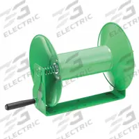 SPEEDAIRE Hand Crank Hose Reel: 100 ft (3/8 in I.D.), 22 in L x 10 5/8 in W x 11 5/8 in H, Nitrile (MPN 440G19). Key specifications — Hose Capacity: 100 ft (3/8 in I.D.); Overall Dimensions: 22 in L x 10-5/8 in W x 11-5/8 in H; Seal Material: Nitrile; Reel Color: Green; Swivel Material: Brass; Brand: SPEEDAIRE.