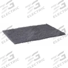 NORTON Sanding Hand Pad: 6 in x 9 in, Silicon Carbide, Medium, Gray, Bear-Tex 746 (MPN 66261074600). Key specifications — Series: Bear-Tex 746; Brand: NORTON.
