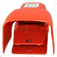 LINEMASTER Foot Switch: Hercules Series, 1 Pedals, Maintained, SPDT (MPN 571-DWH). Key specifications — Switch Action: Maintained; Foot Guard Included: Guard Included; Brand: LINEMASTER; Series: Hercules; Power Source: Electrically Corded.