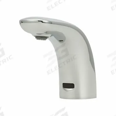 ZURN Sensor Faucet: Cumberland, Brass, Polished Chrome Finish, Centerset, Battery - Single-Post Sensor Bathroom Faucets