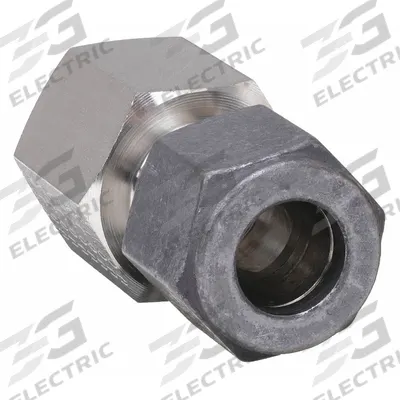 PARKER Compression Fitting Adapter: 1/2 in OD x 1/4 in Pipe Fitting Size - Single-Ferrule Stainless Steel Fittings