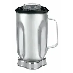 This 32 oz stainless steel blender container assembly includes a lid and blade, designed for use with heavy-duty food blenders. Compatible with the CB15VP model, it is suitable for blending tasks in commercial foodservice environments.