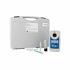 This single-parameter colorimeter measures chemical oxygen demand (COD) in water samples. It features a digital display and LED light source operating at 430 nm and 610 nm wavelengths with a resolution of 0.01 A. The instrument includes two syringes (1 mL and 2 mL). Typical applications include wastewater treatment, environmental monitoring, and industrial process control.