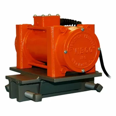 VIBCO Electric Vibrator: VMC Series, 1,100 lbf, 575V, 0.4 A, 3,600 vpm - Railcar Electric Vibrators