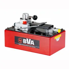 This low-flow air-operated hydraulic pump unit delivers up to 10,000 psi operating pressure and features a 1 gal reservoir capacity. It is foot-mounted with a 4-way valve and retract function, suitable for powering single-acting or double-acting hydraulic cylinders in industrial pressing, lifting, and clamping applications.