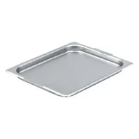 This rectangular transport steam table cover is constructed from 20-gauge stainless steel and is NSF Certified for commercial foodservice environments. Designed to fit half-size steam table pans, it provides secure coverage during transport to keep food protected. Note: not dishwasher safe