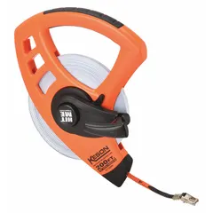 KESON FLT10200 is a manual open-reel long tape measure with a 200 ft fiberglass blade. It features a single-sided SAE/Engineers scale graduated in 1/100 ft increments and a nonmagnetic single hook end. The tape is housed in a plastic case. Suitable for measuring long distances in construction, surveying, and industrial layout work.