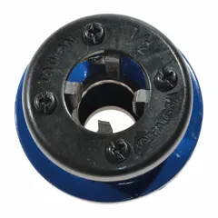 Die head assembly for cutting external threads on pipes or rods. 1/2 in size. Fits Westward brand power tools. Suitable for maintenance and repair tasks in industrial and mechanical applications.