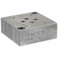 PARKER Subplate Bottom Port: 5,000 psi Max Pressure, D03 NFPA Size, Ductile Iron, 2.5 in Overall Ht (MPN SPD22NS35)