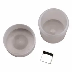 Class 2 calibration weight with 20 mg nominal mass, constructed from stainless steel and supplied in a protective vial. Used for verifying and adjusting the accuracy of precision balances and scales in laboratory and industrial settings.