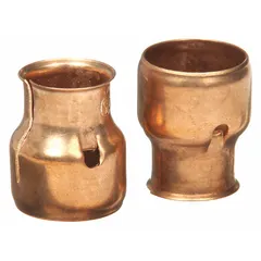 Fuse reducer for cylindrical fuses, designed to fit fuse class H/K. Accommodates a fuse clip size of 60 A with a minimum fuse size of 0 A and operates at 250 V AC. Enables use of smaller fuses in larger fuse clips for electrical system flexibility.