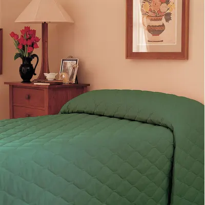MARTEX Mainspread Bedspread, Queen, Forest Green, 118x100 in - Bedspreads
