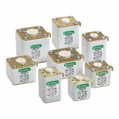 Very-fast-acting threaded flush-end square fuse rated 250 A, 1300 V AC, and 1000 V DC. Designed for overcurrent protection in power semiconductors and industrial equipment such as variable frequency drives, UPS systems, and DC power supplies.