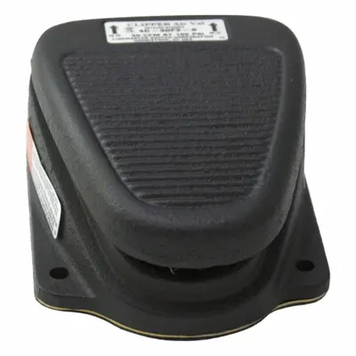 LINEMASTER AirVal Clipper Series Pneumatic Single-Pedal Foot Switch - Pneumatic Single-Pedal Foot Switches