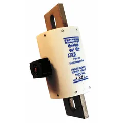 Fast-acting bolt-on fuse rated 600 A, 700 V AC/DC, with indicating feature. Designed for overcurrent protection of power semiconductors in AC/DC circuits. Typical applications include industrial drives, power supplies, and UPS systems.
