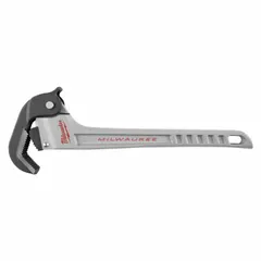 This MILWAUKEE ratcheting pipe wrench features a serrated jaw and ergonomic design. With a 2 1/2 in jaw capacity and 17 1/20 in overall length, it is suited for gripping and turning pipes and fittings in plumbing and mechanical applications.