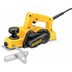 This corded hand planer operates on 120V AC with a 5.5 A motor. It features a 3-1/4 in carbide blade and a cutting depth of 1/16 in. Used for smoothing, trimming, and leveling wood surfaces in carpentry and framing applications.